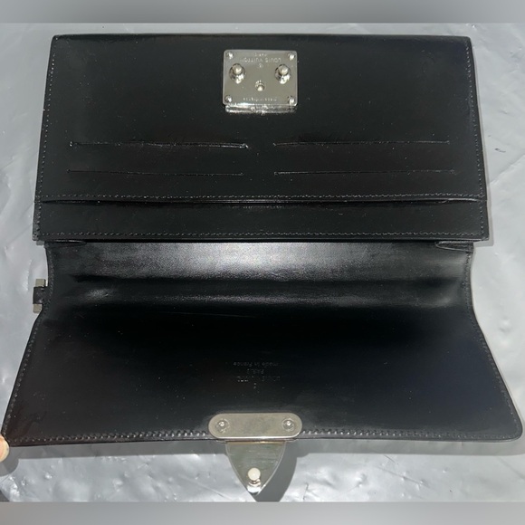 Louis Vuitton Monogram Anouchka Pochette - Picture 16 of 16